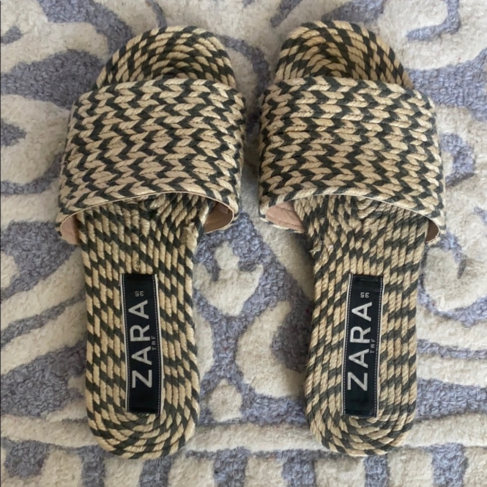 Zara slides